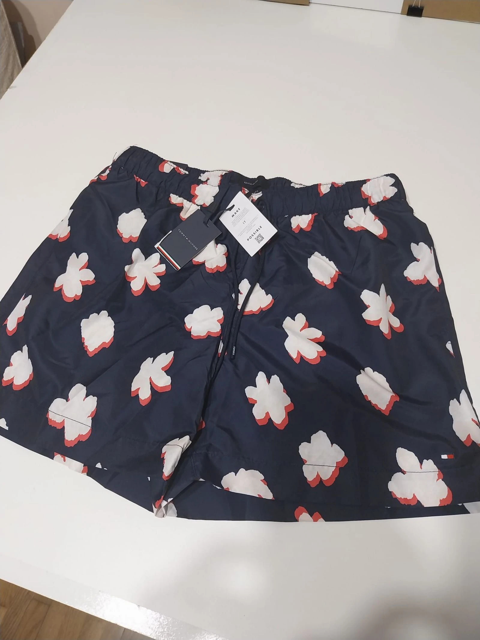 Bañador Tommy Hilfiger talla L 